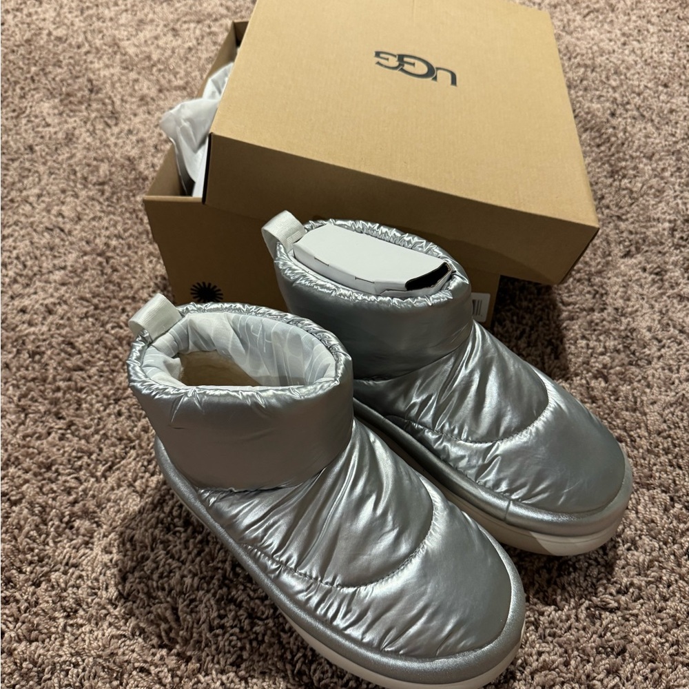 UGG Classic Maxi Mini